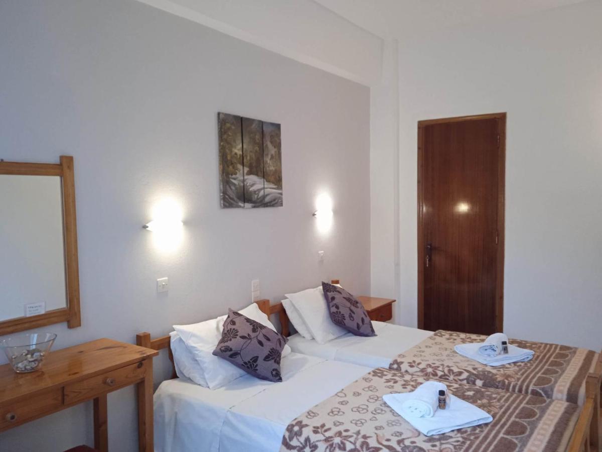 Villa Kaloudis Rooms Agios Georgios  ภายนอก รูปภาพ